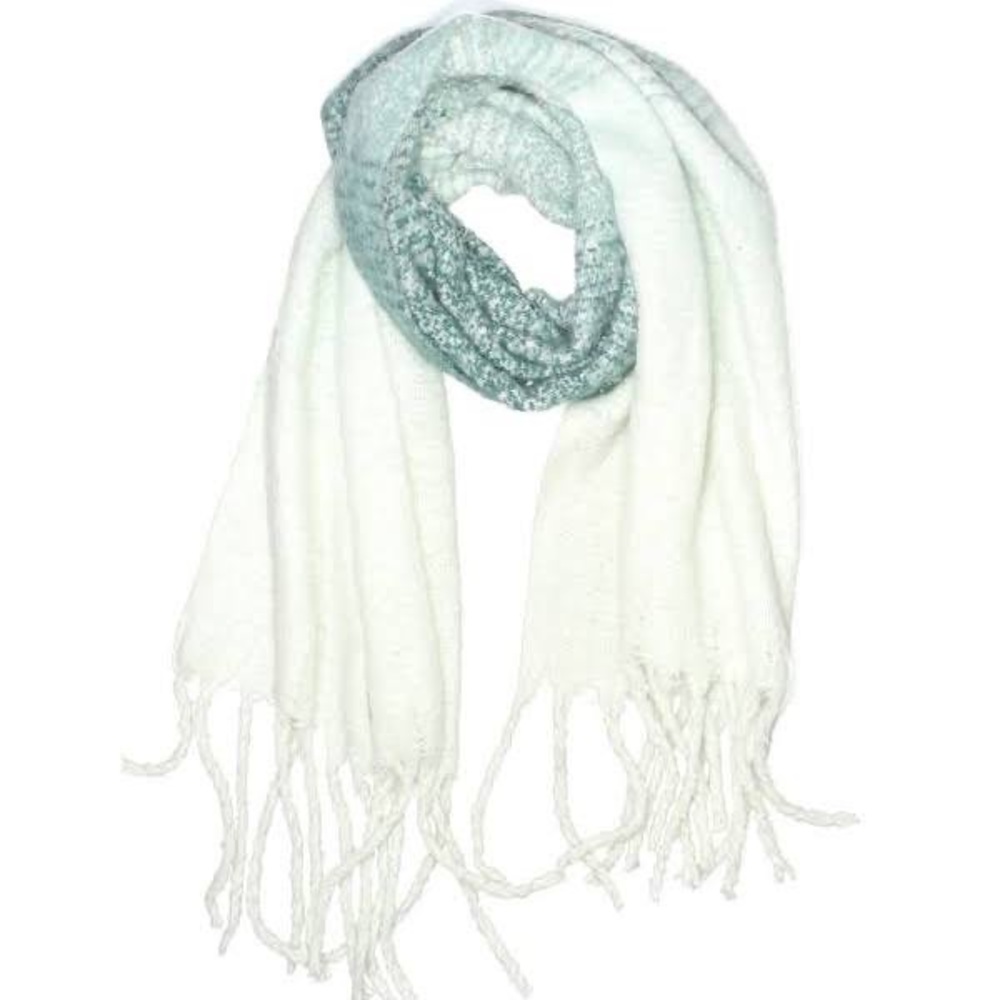 mer sea & co chunky ombré scarf